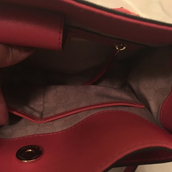 Michael Kors Sm Hamilton in Gorgeous Watermelon - Picture 2 of 8